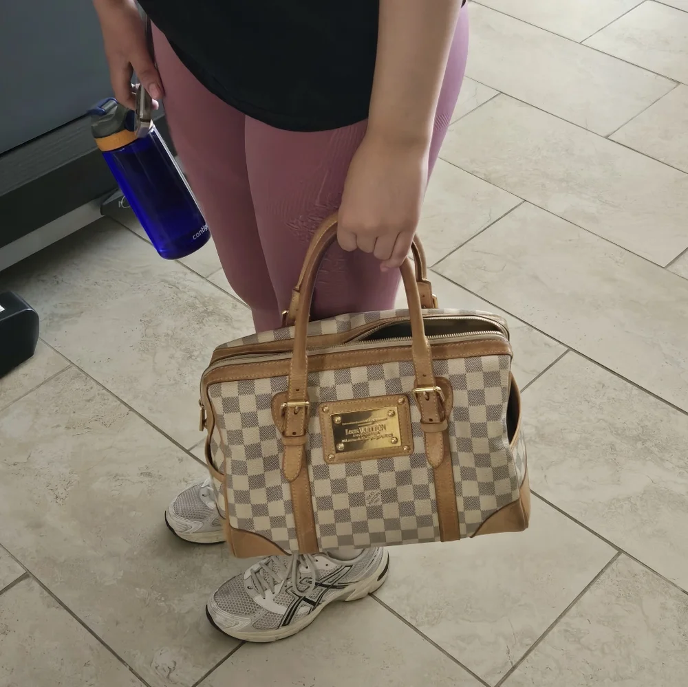Handbag - Picture 2 of 16